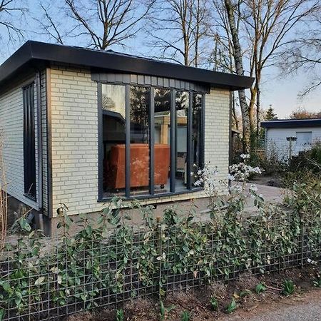 Cozy Chalet For 4 Veluwe Putten Eksteriør bilde